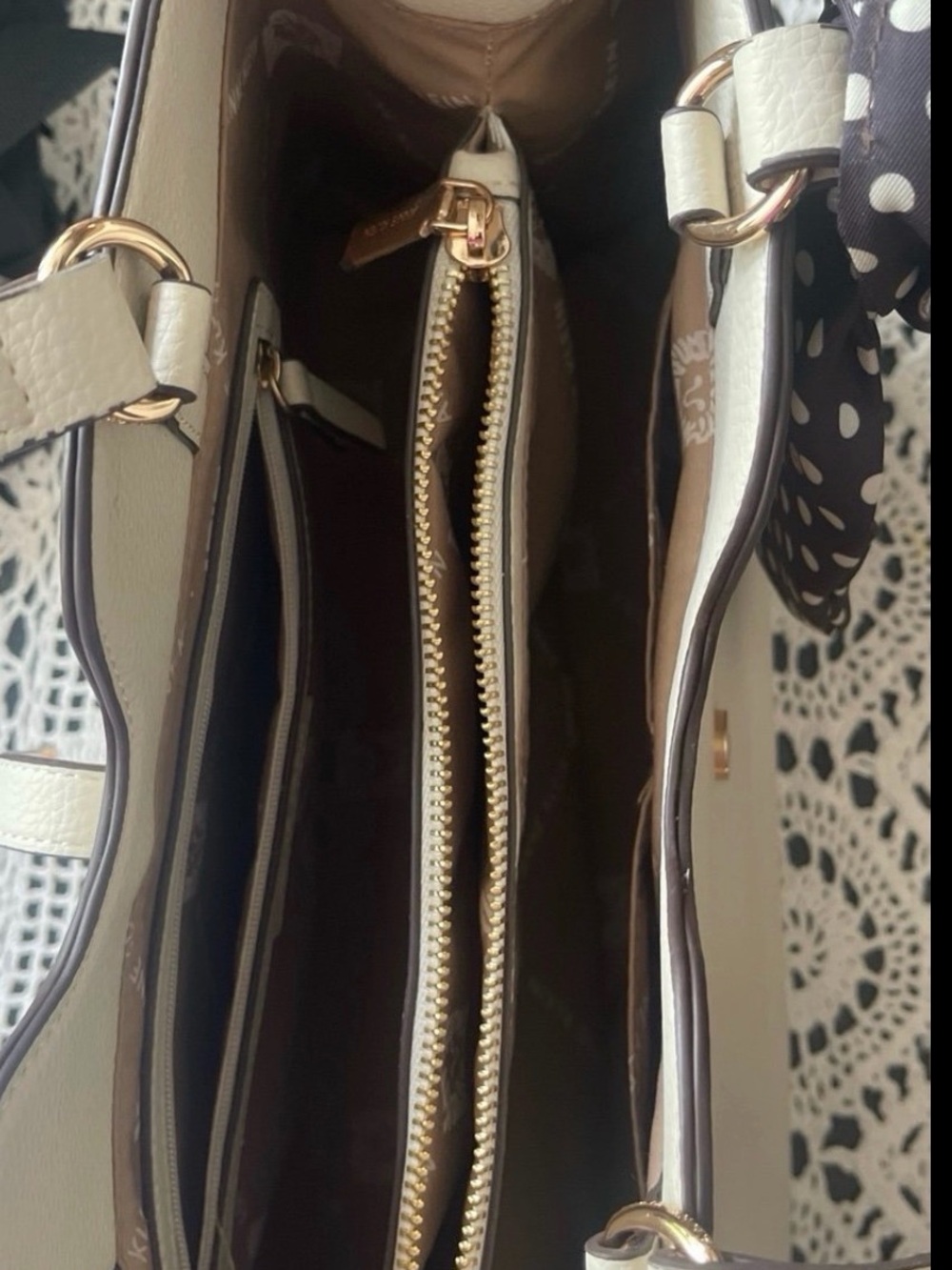 Anne Klein East West Tote Purse - Picture 10 of 12